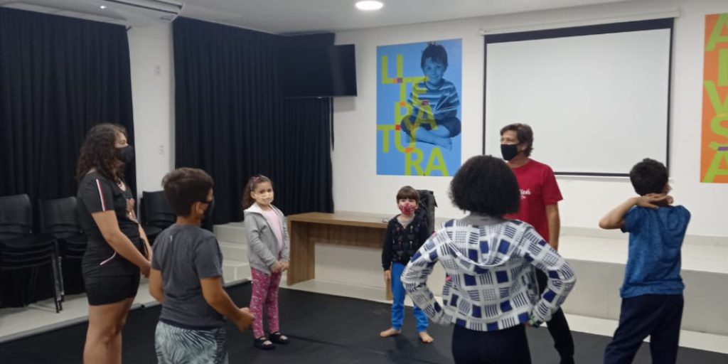Mário Vieira dando aula para outra turma